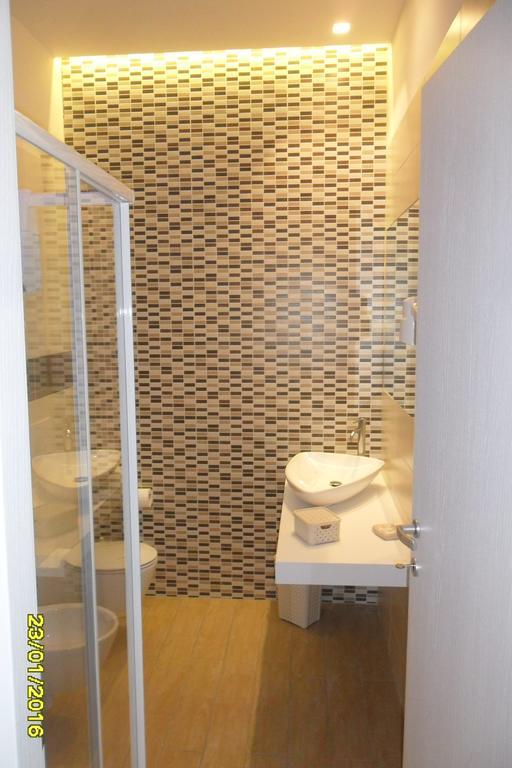 Location Lory Hotel บุสโตอาร์ซีซีโอ ภายนอก รูปภาพ